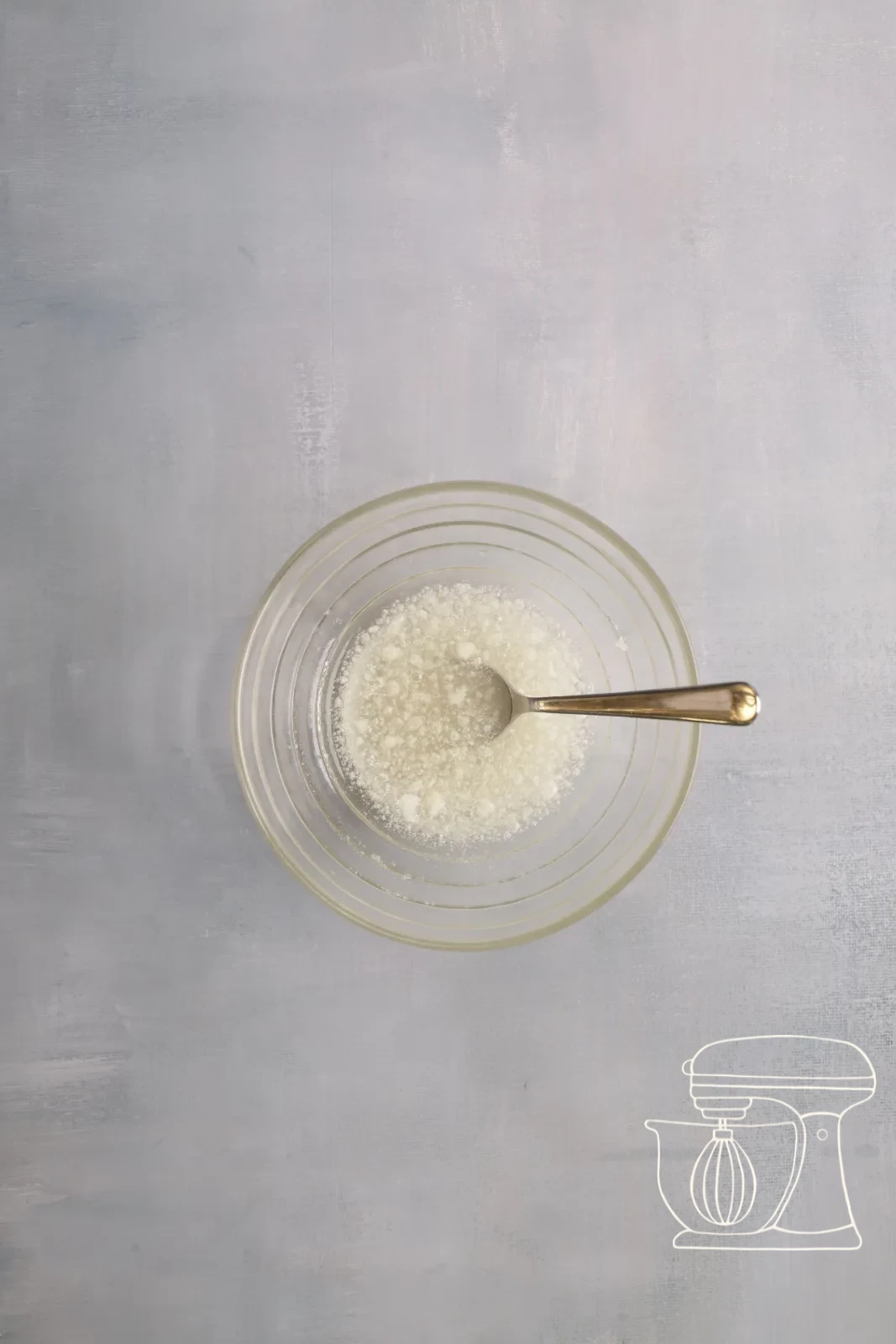 La gelatina in polvere si ammolla per la mousse