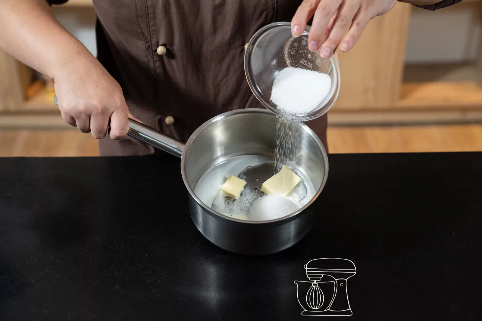 Ajouter le sucre dans la casserole