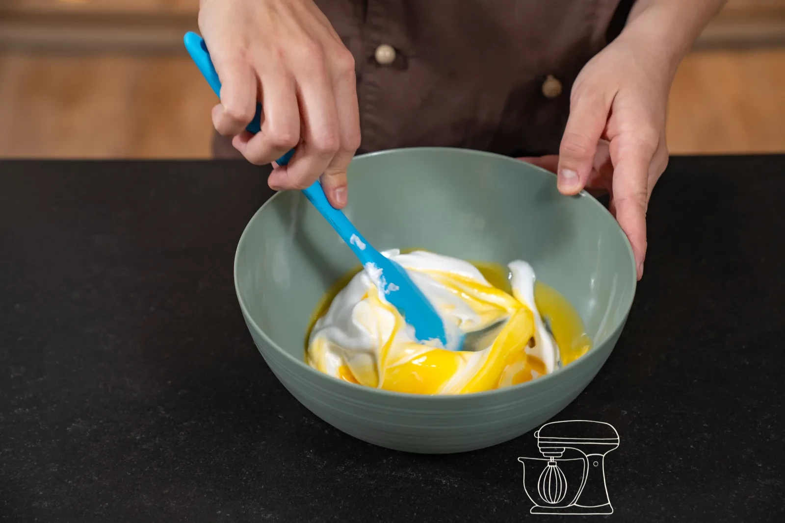 Combine egg yolk and cream