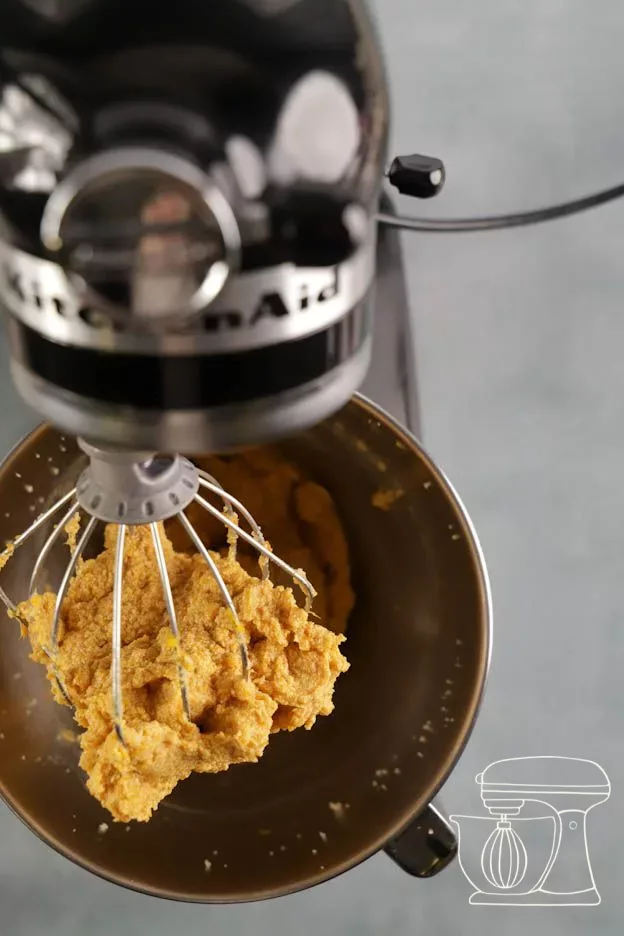 Grainy mixture with pumpkin purée