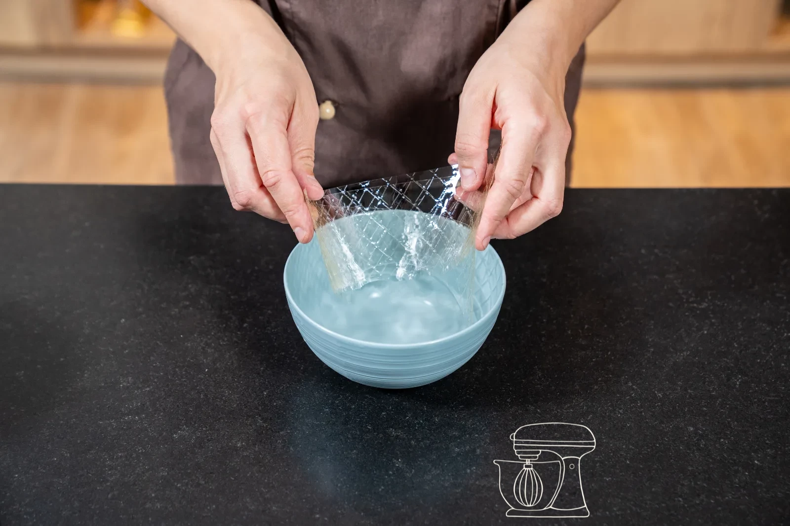 Warm the sugar, egg white and gelatine
