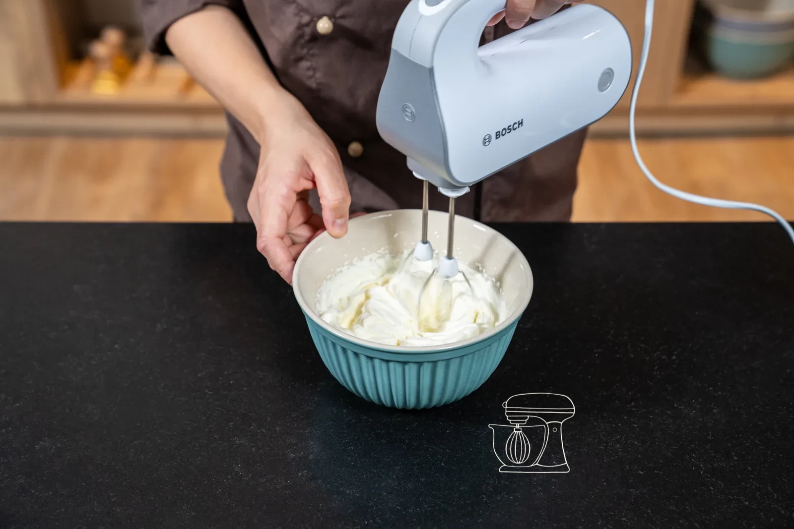 Smooth the cream and fold in the whipped cream