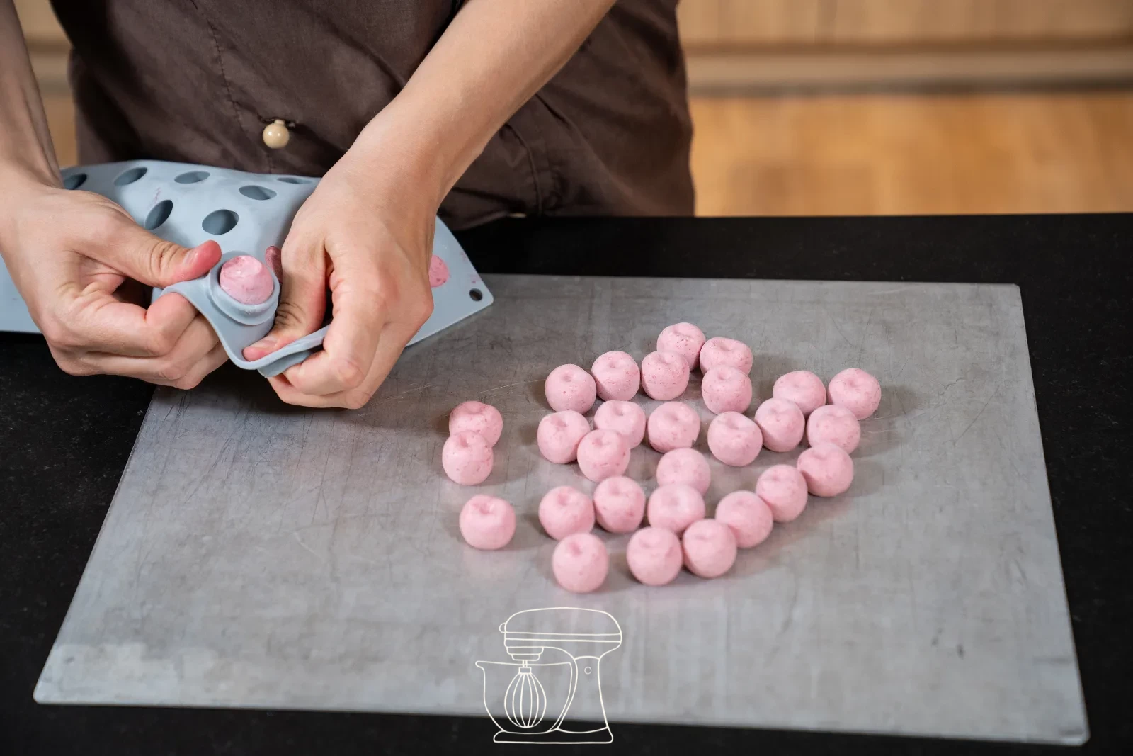 Glaze the cherries