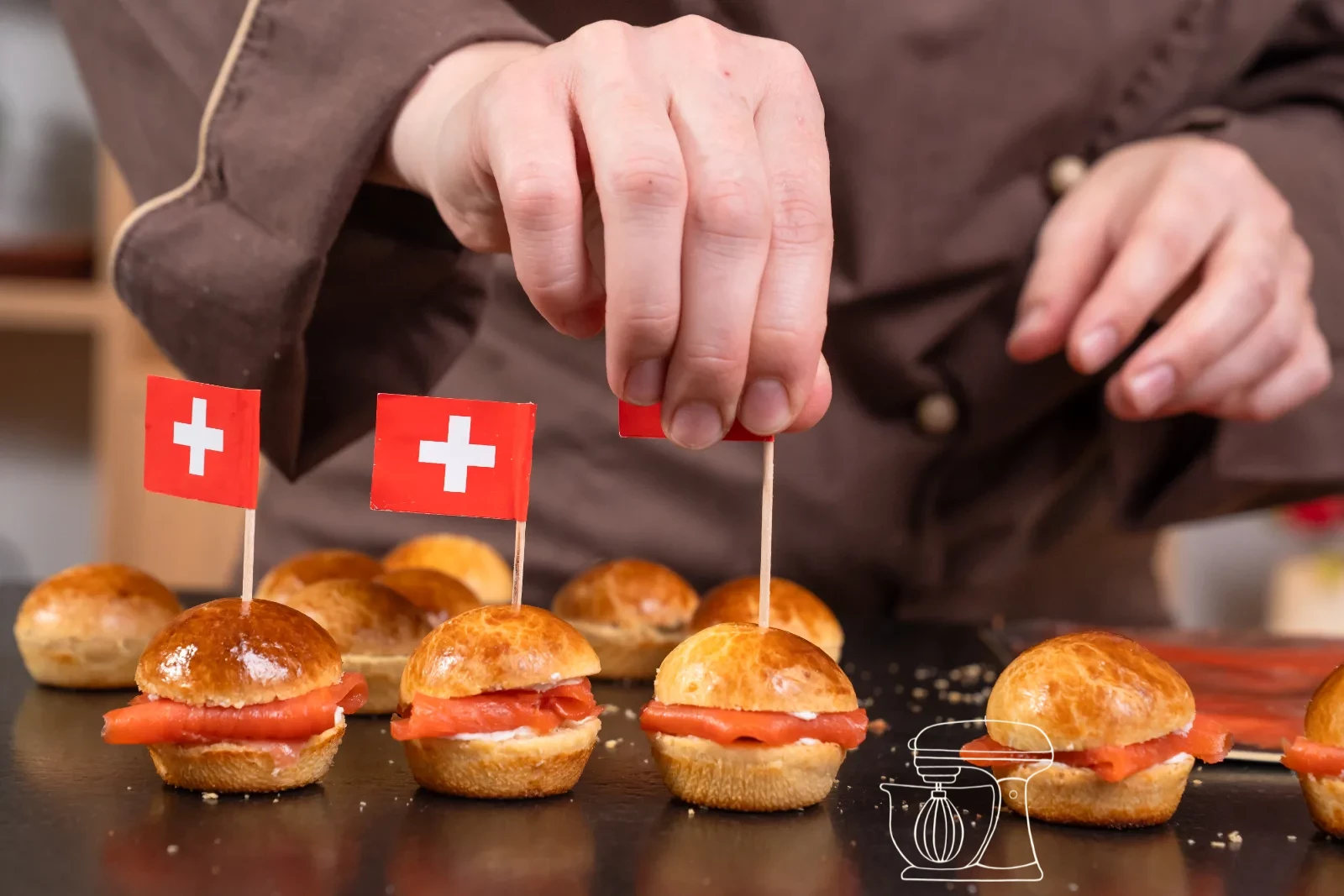 Mini salmon rolls – Brioche with horseradish cream and smoked salmon – Filling with horseradish cream and salmon