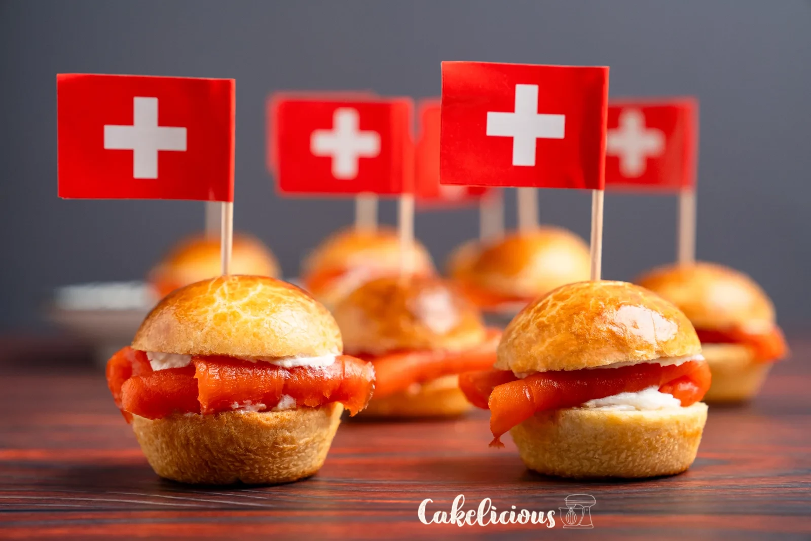 Mini salmon rolls – Brioche with horseradish cream and smoked salmon