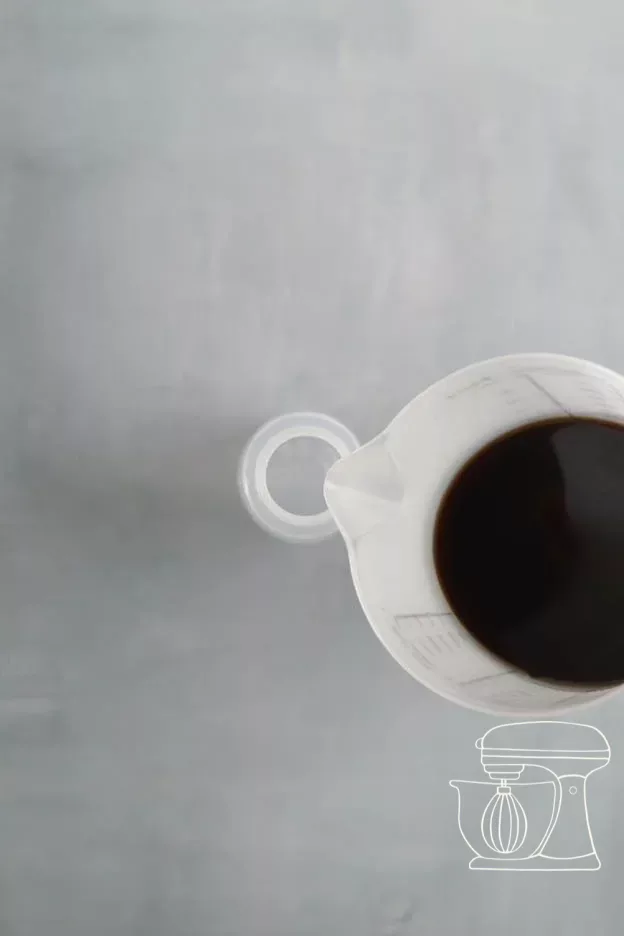 Sirop au café refroidi