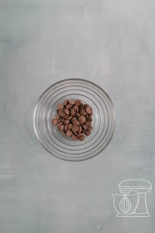 Chocolat au lait dans le bol