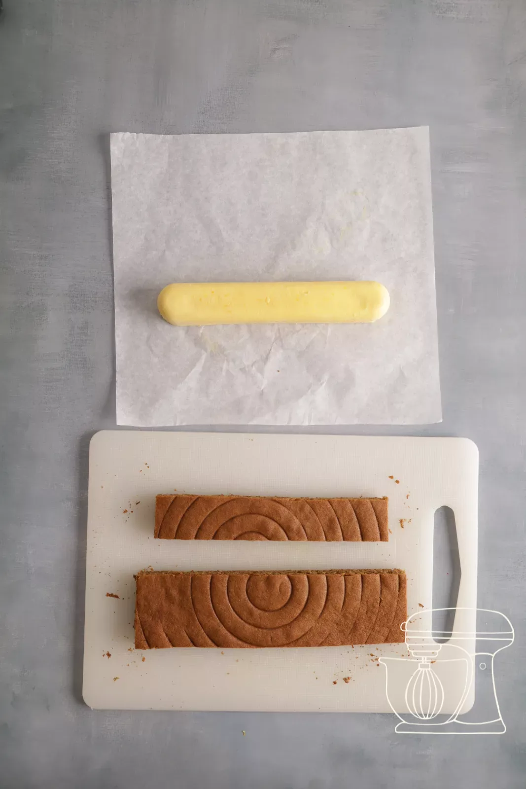 Inserto d'arancia congelato e striscia di pan di Spagna