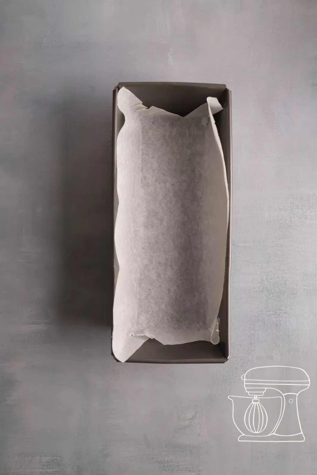Tin lined with baking paper