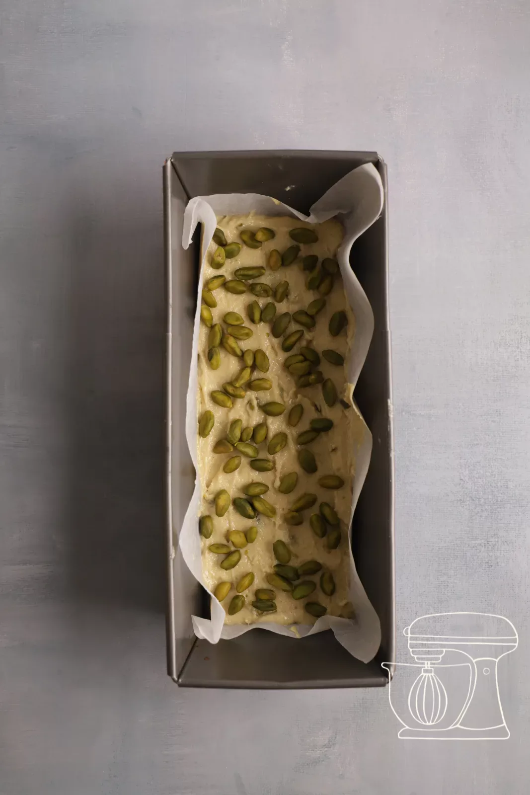 Financier with pistachios