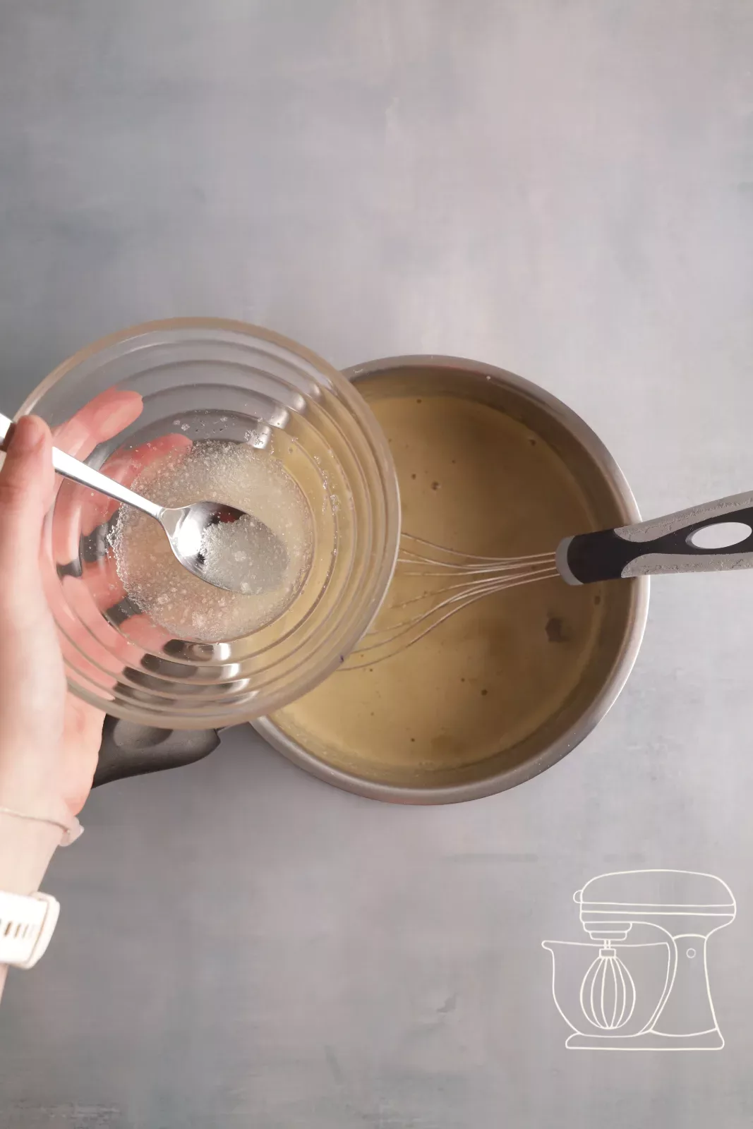 Adding gelatine to the hot milk