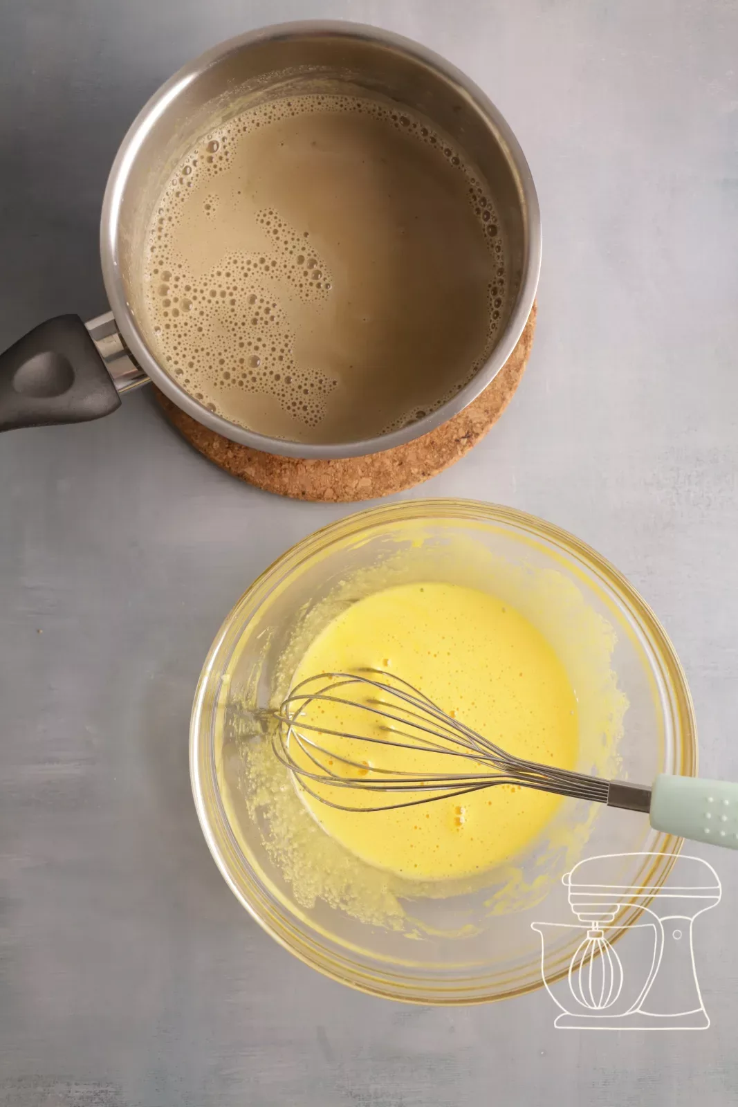 Milk and egg yolk mixture