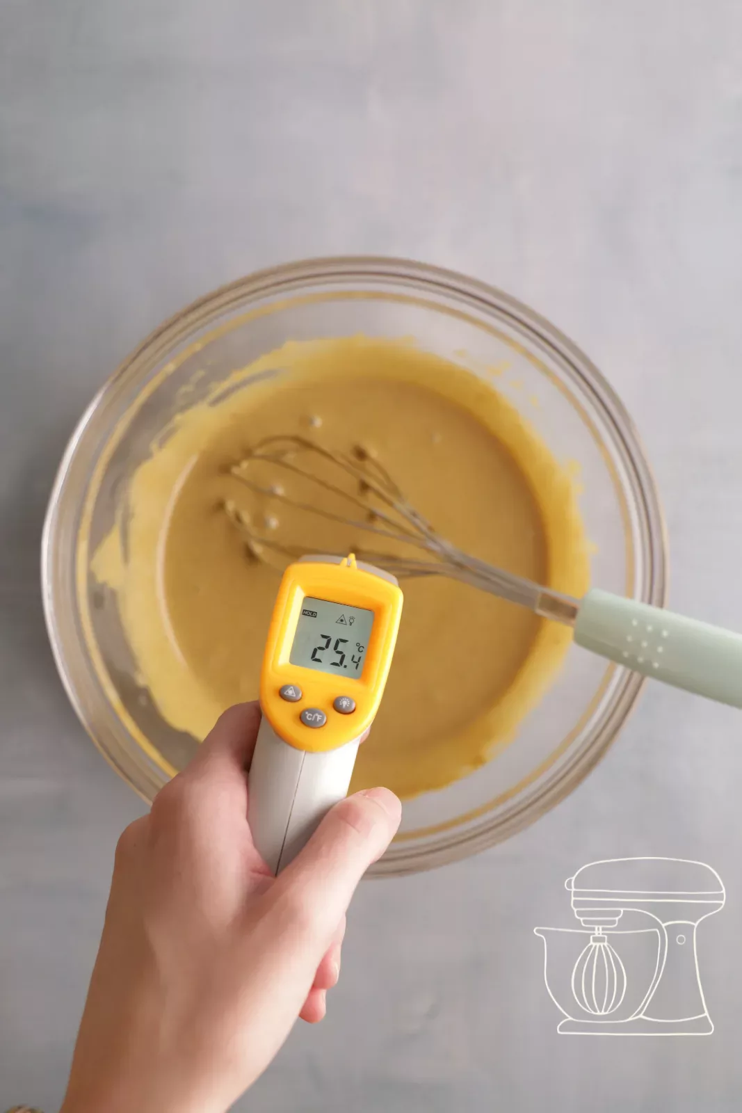 Measuring the temperature with the infrared thermometer