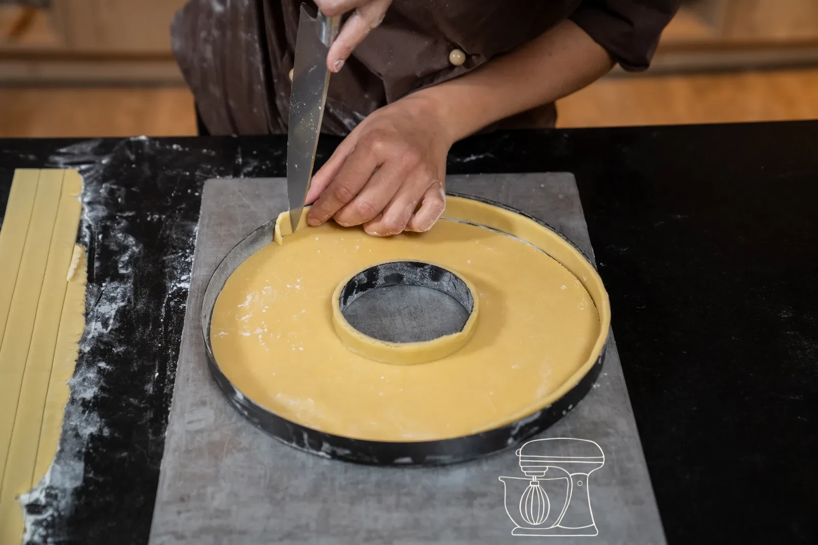 Trimming the edge and preparing the base