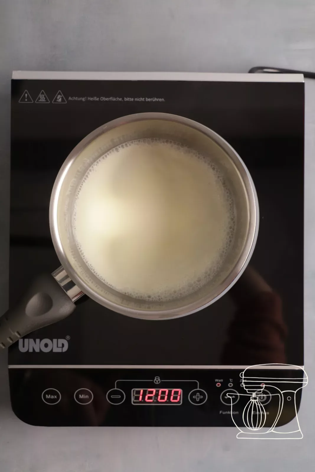 Dampfende Milch-Rahm-Mischung