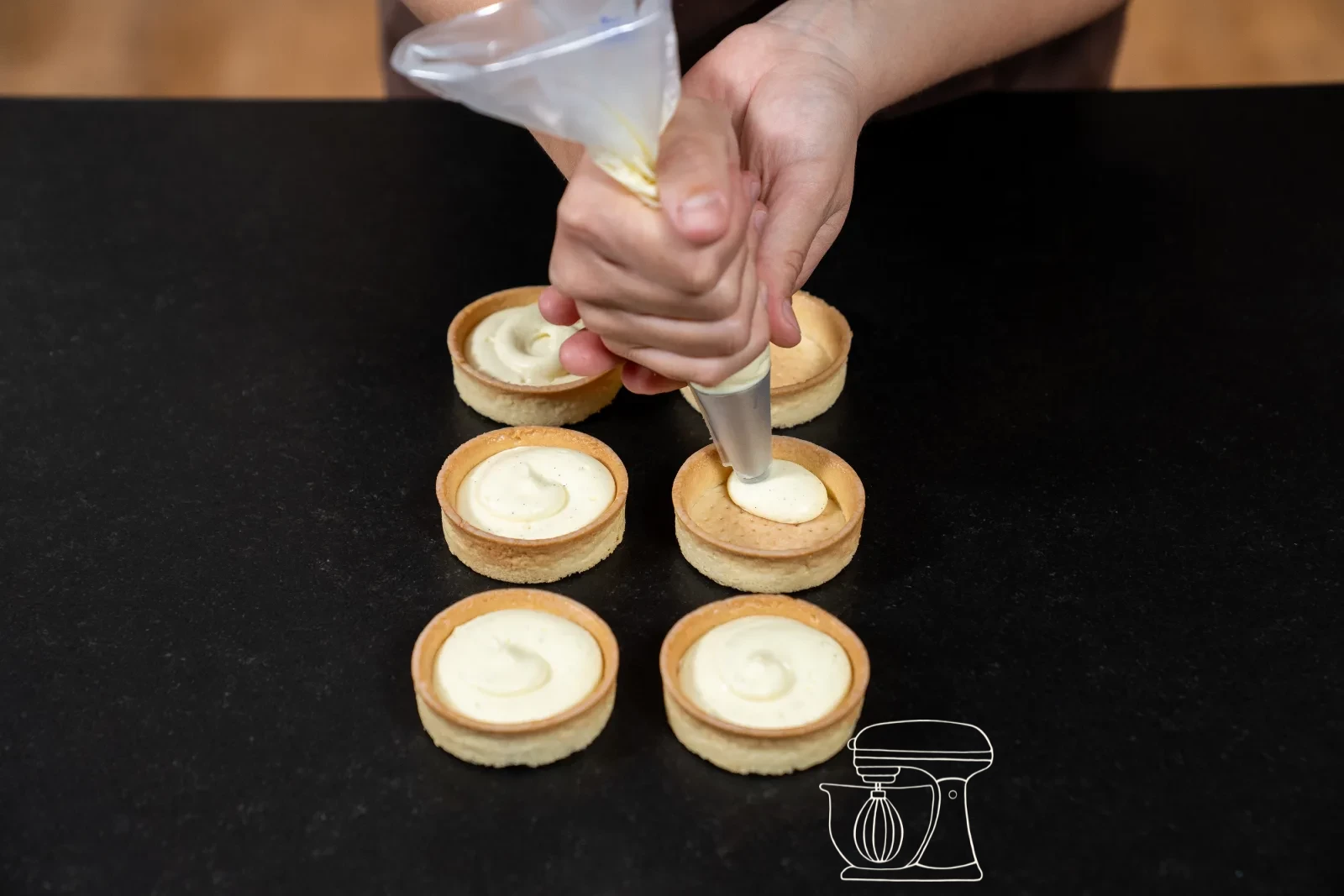 Fill the tartelettes