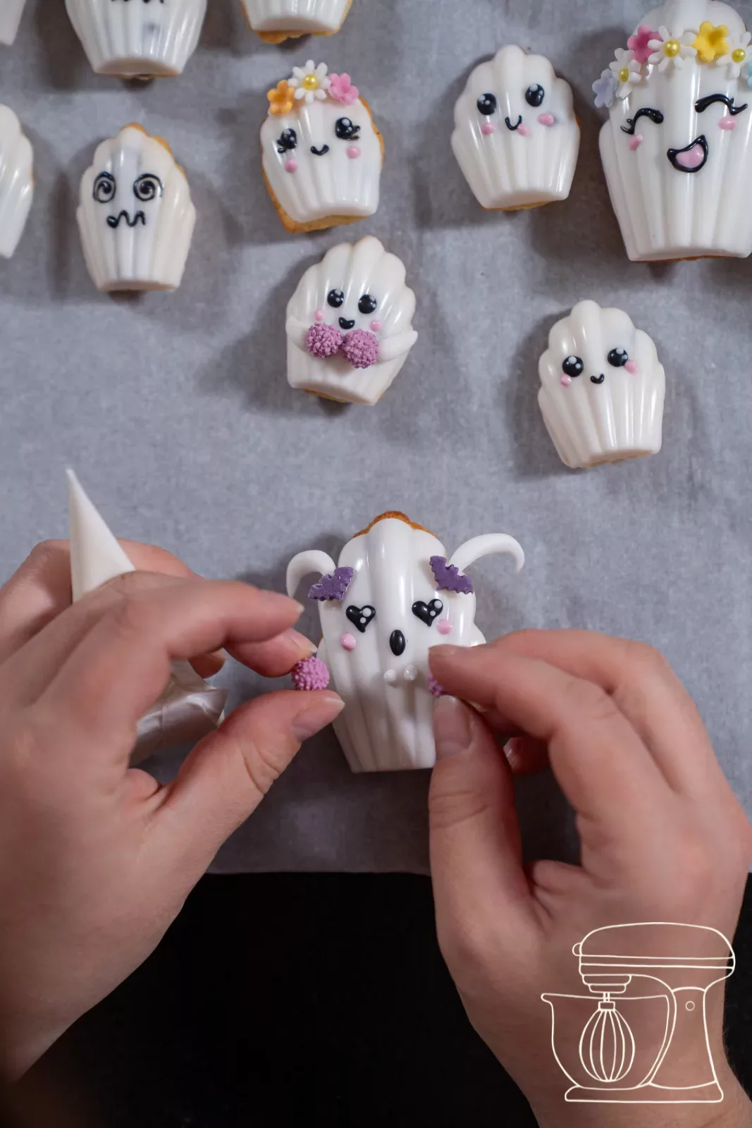 Fondant wird ausgerollt