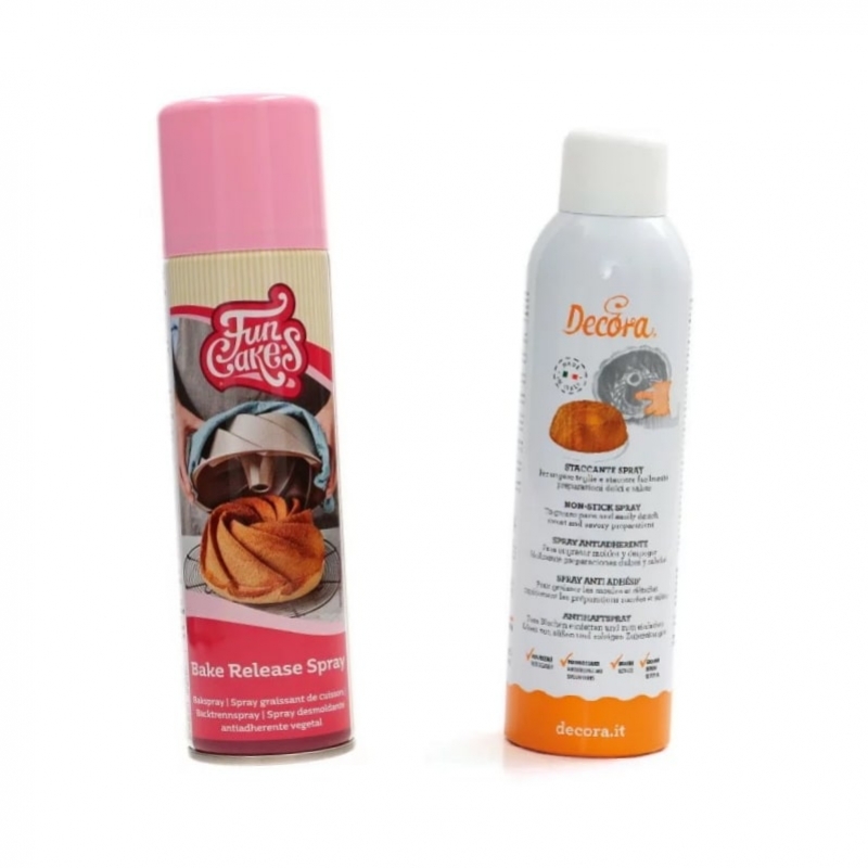 Lo spray antiaderente per far sì che niente si attacchi al fondo dello stampo