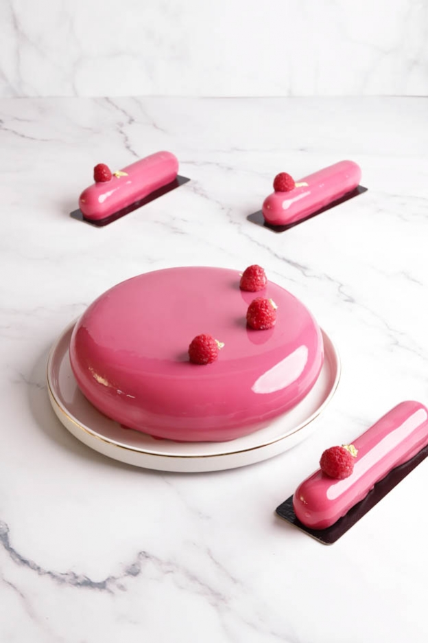 Mirror glaze