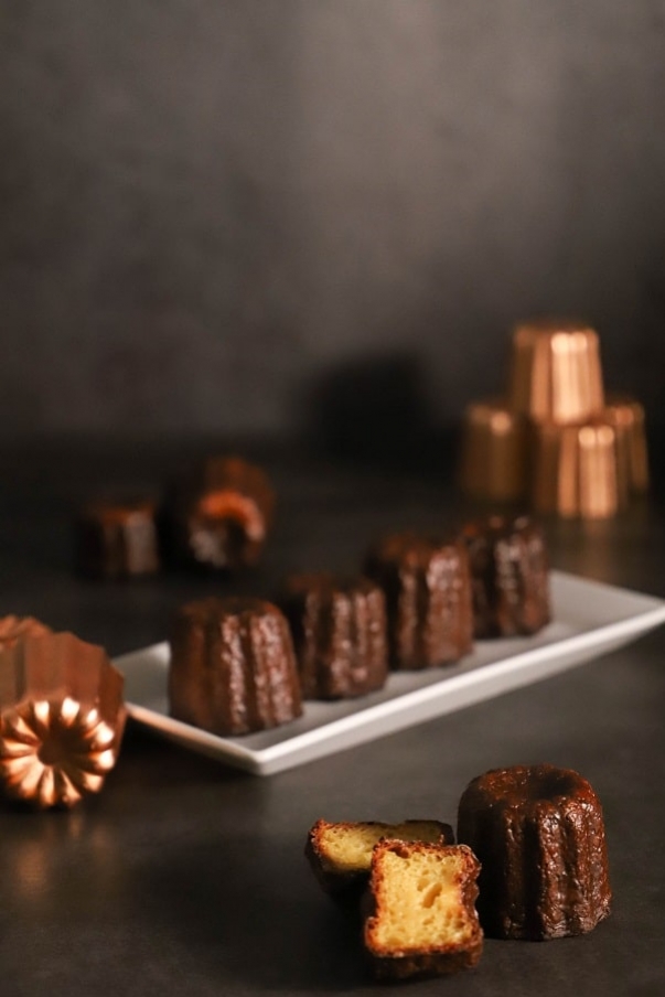 Cannelés bordelais