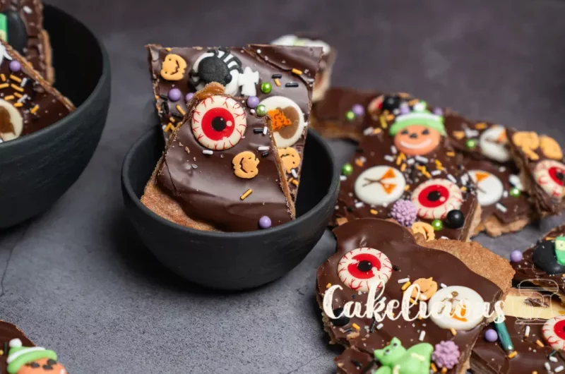 Halloween Bark with Shortcrust Pastry and Caramel